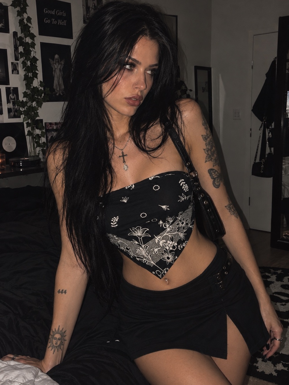 Urban Outfitters Black Bandana Strapless Essential Stylish Crop Top- Women’s